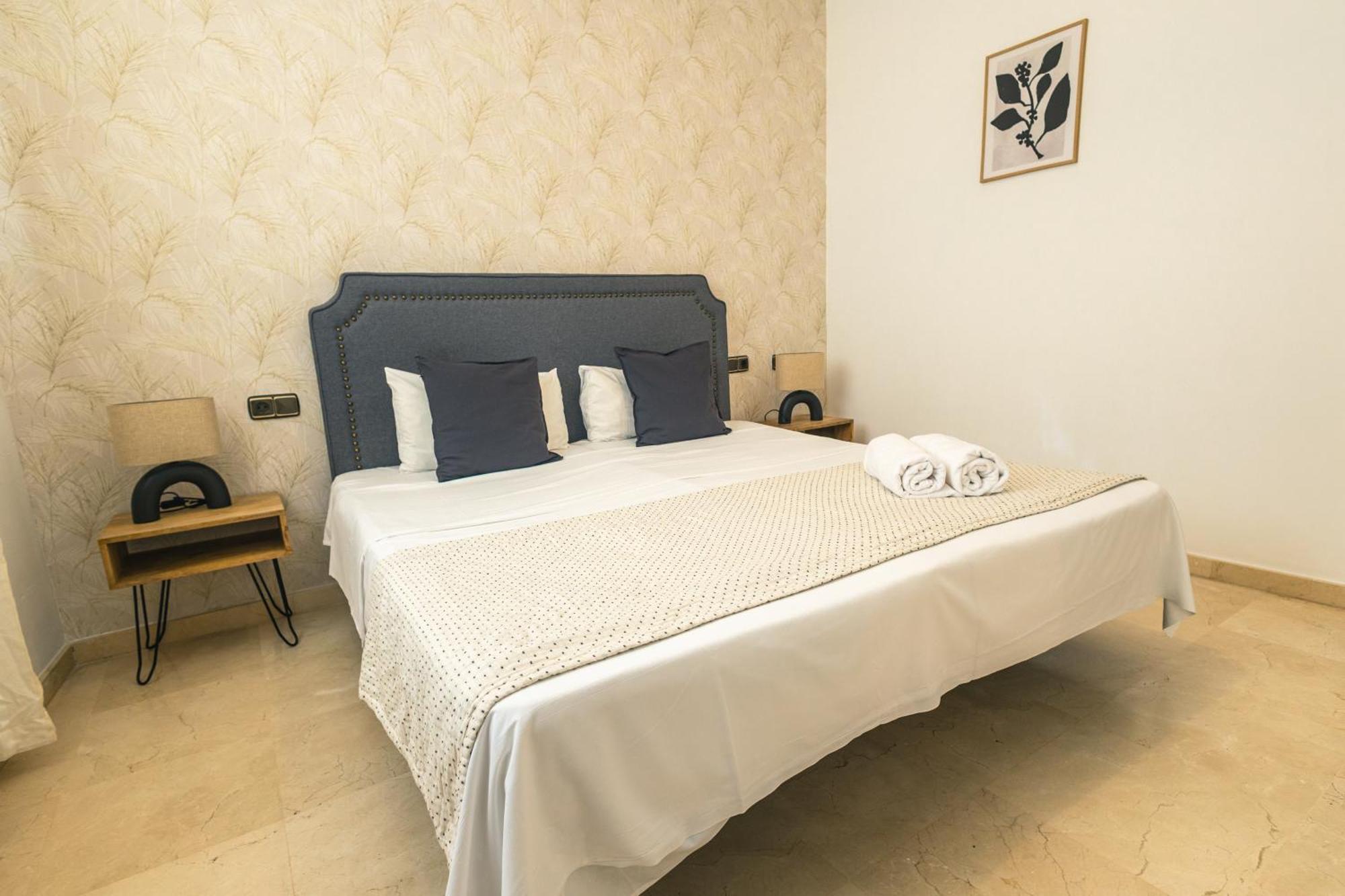 Grande Apartamento Familiar Séville Extérieur photo